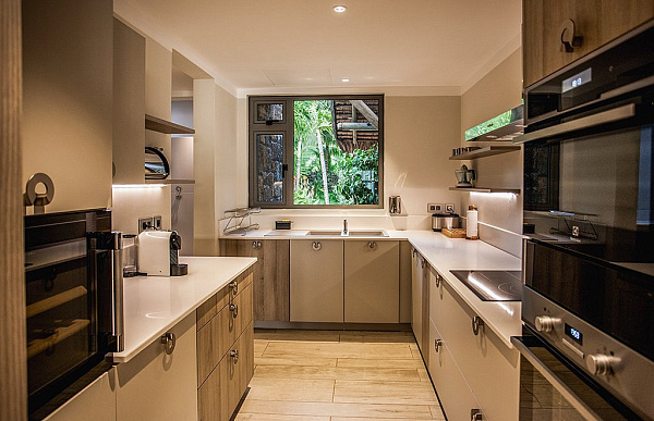 Paradis Beachcomber Golf Resort & Spa