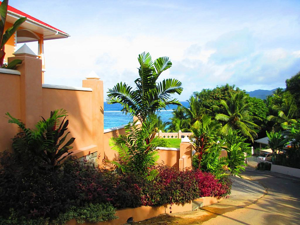 Au Fond de Mer (Apartment)