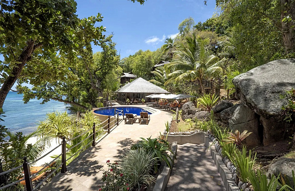 Cerf Island Marine Park Resort (Cerf)