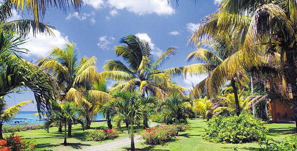 Victoria Beachcomber Resort & Spa