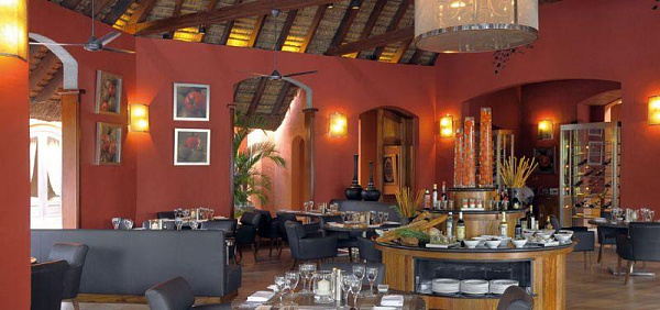 Dinarobin Beachcomber Golf Resort & Spa Dinarobin Beachcomber Golf Resort & Spa