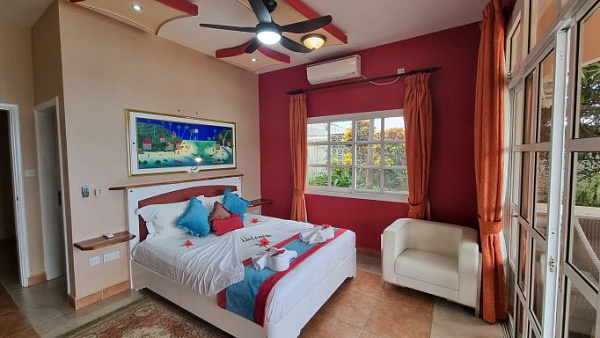 Au Fond de Mer (Apartment)