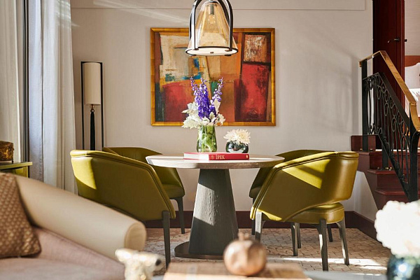 FOUR SEASONS ISTANBUL AT THE SULTANAHMET