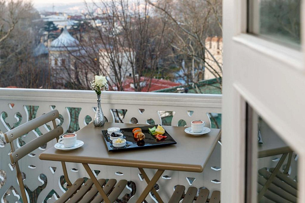 HAGIA SOFIA MANSIONS CURIO COLLECTION BY HILTON