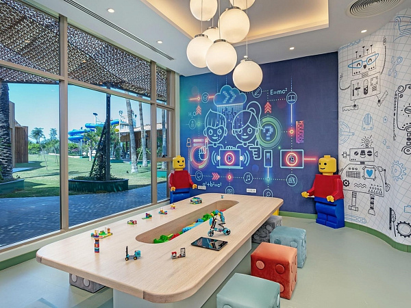 Titanic Deluxe Lara Titanic Deluxe Lara