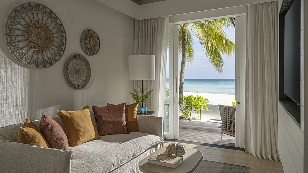 Four Seasons Resort Maldives at  Landaa Giraavaru