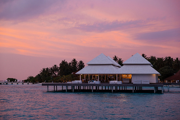 Diamonds Thudufushi Maldives