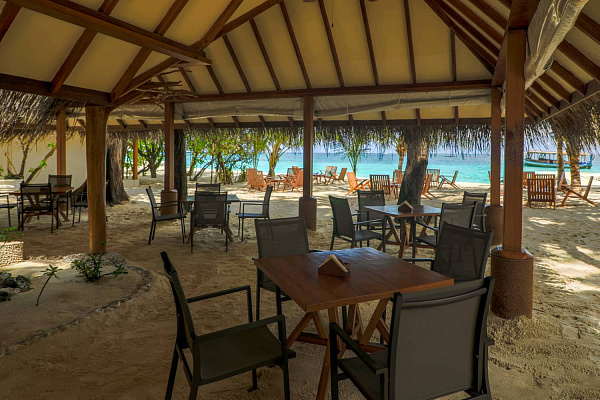 NAKAI Maayafushi Resort