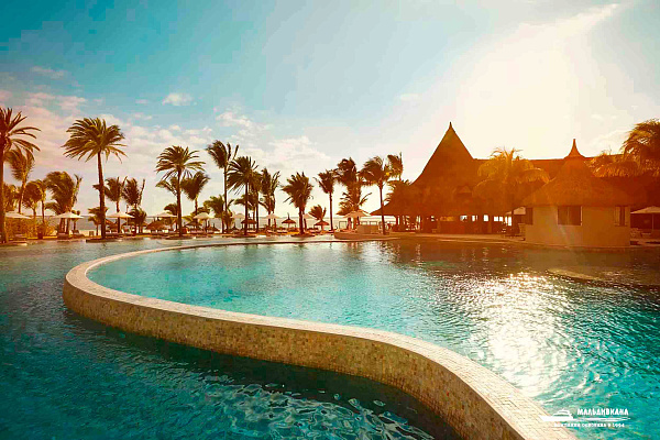 LUX* Belle Mare Resort & Villas