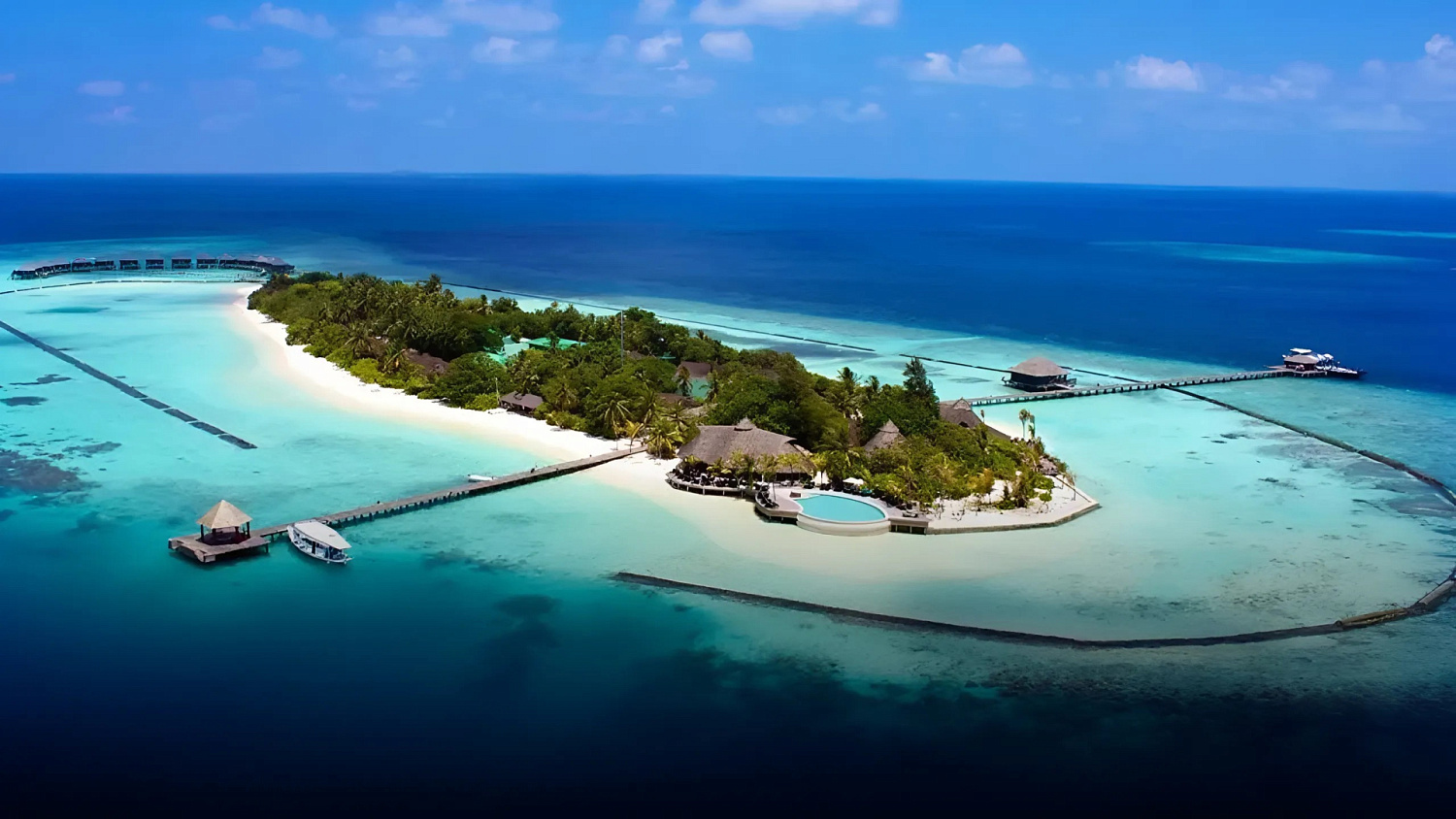 Komandoo Island Resort & Spa Komandoo Island Resort & Spa